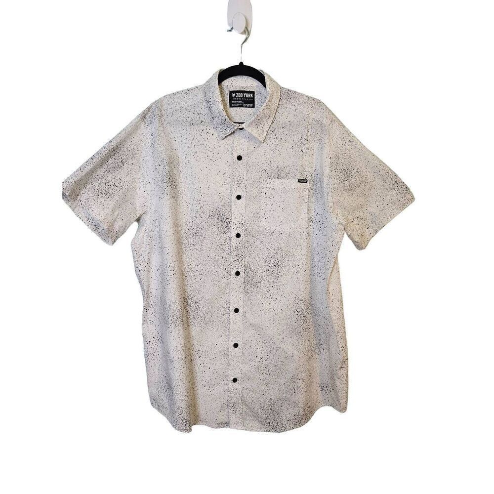 Zoo York white with black splatter print short sleeved button up shirt.  Size XL